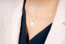 Load image into Gallery viewer, BM-jewelry™ Lucky Shell -pendant SMALL